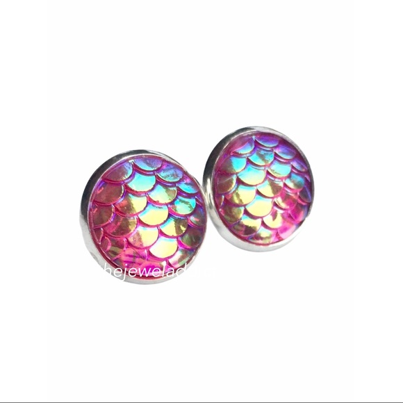3 for 15🎀pink iridescent mermaid scale earrings - Picture 5 of 11